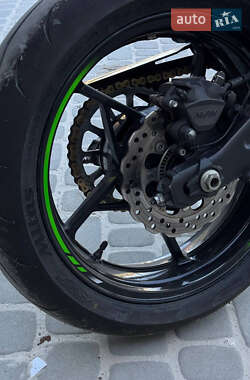 Спортбайк Kawasaki Ninja 2023 в 