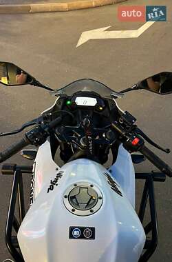 Спортбайк Kawasaki Ninja 2016 в 