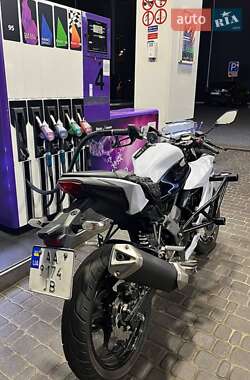 Спортбайк Kawasaki Ninja 2016 в 