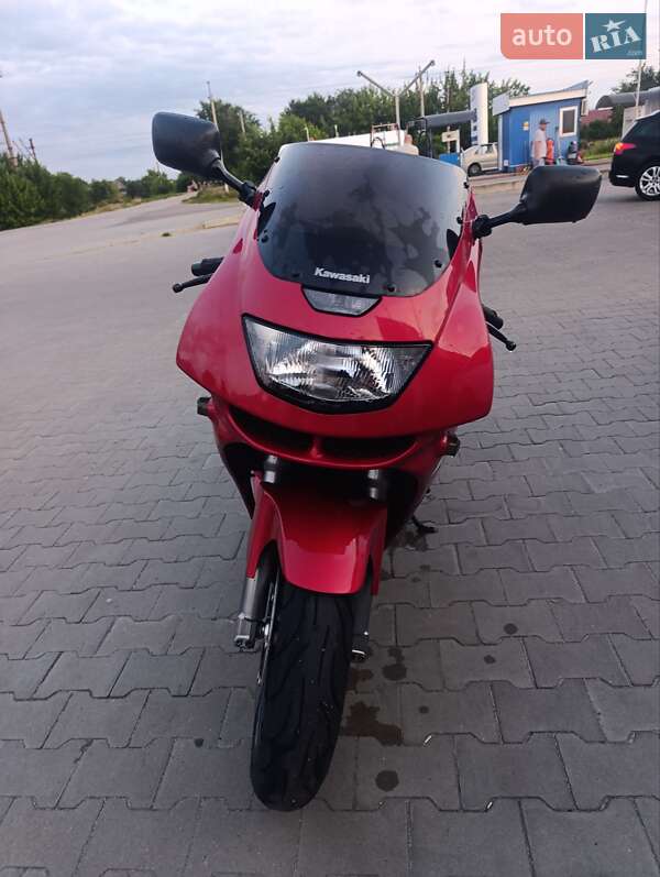Спортбайк Kawasaki Ninja 1997 в 
