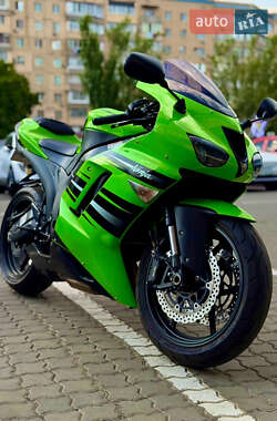 Спортбайк Kawasaki Ninja 2010 в Одессе