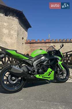 Спортбайк Kawasaki Ninja 2012 в Києві