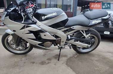 Спортбайк Kawasaki Ninja 2002 в Новомосковську