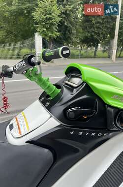 Гидроцикл туристический Kawasaki STX 2005 в 