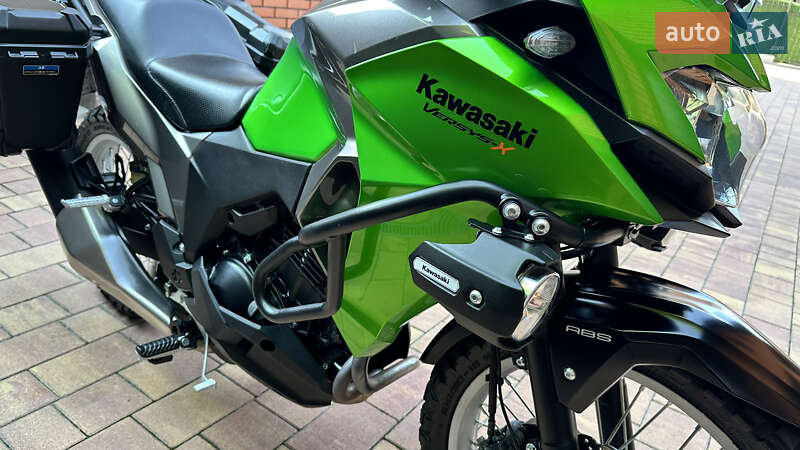 Мотоцикл Многоцелевой (All-round) Kawasaki Versys 2017 в Виннице