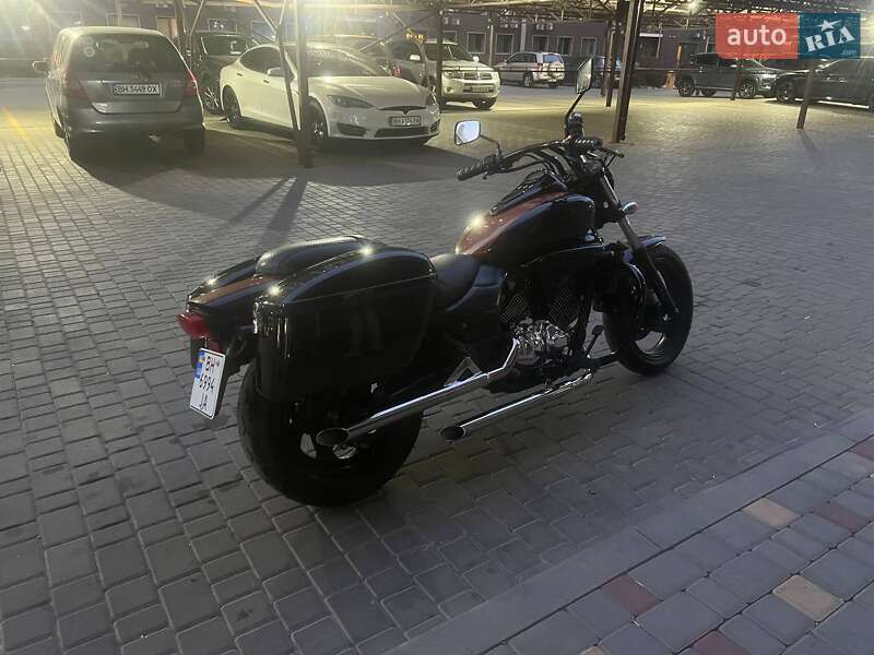 Мотоцикл Круізер Kawasaki Vulcan 2001 в Одесі