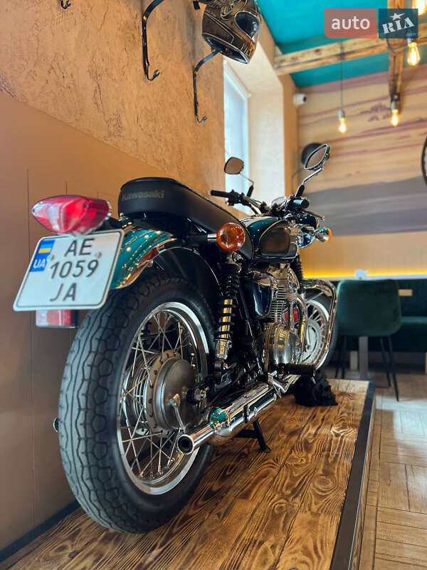 Мотоцикл Классик Kawasaki W 800 2016 в Софиевской Борщаговке
