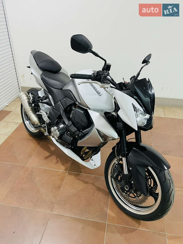 Мотоцикл Без обтекателей (Naked bike) Kawasaki Z 1000 2010 в Киеве