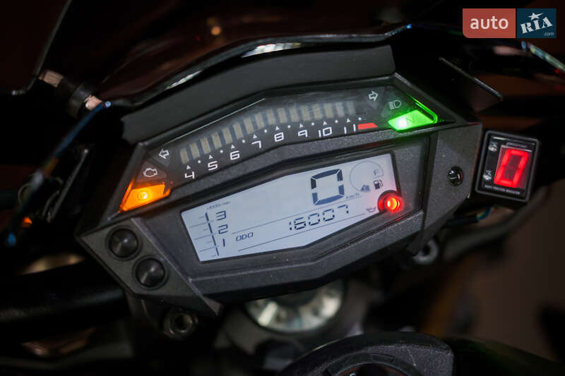 Мотоцикл Без обтекателей (Naked bike) Kawasaki Z 1000 2014 в Днепре фото 10 Мотоцикл Без обтекателей (Naked bike) Kawasaki Z 1000 2014 в Днепре