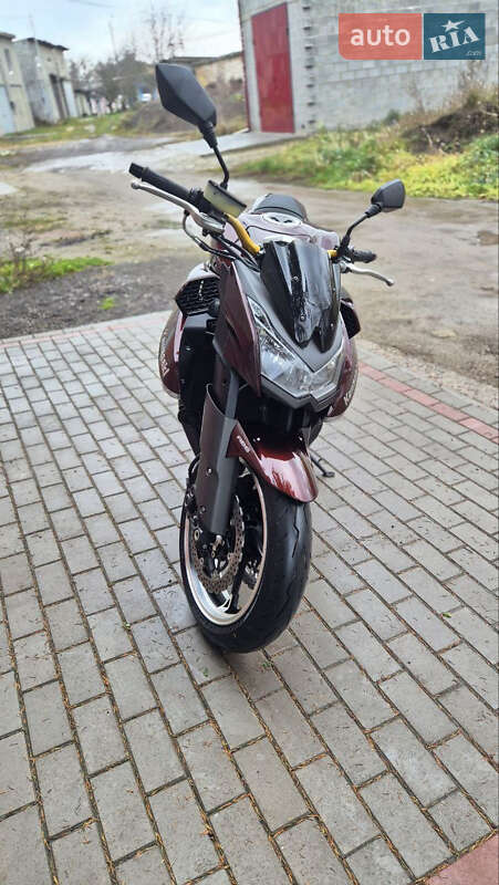 Мотоцикл Супермото (Motard) Kawasaki Z 1000 2011 в Дубні