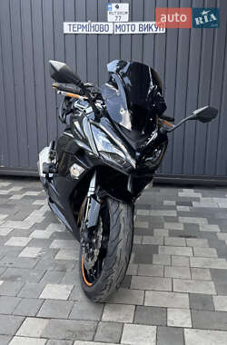 Мотоцикл Спорт-туризм Kawasaki Z 1000SX 2020 в 
