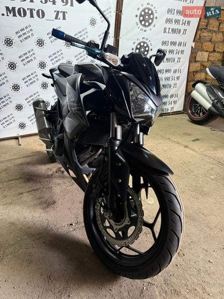 Kawasaki Z 250 2015