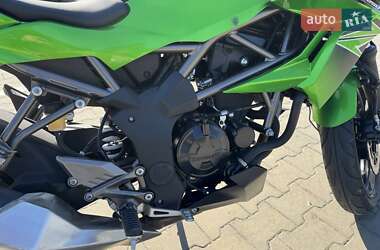 Мотоцикл Без обтекателей (Naked bike) Kawasaki Z 250SL 2016 в Киеве