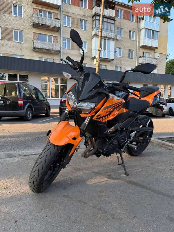 Мотоцикл Без обтекателей (Naked bike) Kawasaki Z 400 2019 в Киеве