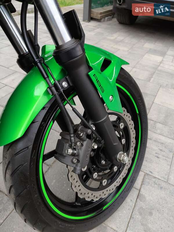 Мотоцикл Без обтекателей (Naked bike) Kawasaki Z 400 2021 в Берёзовке