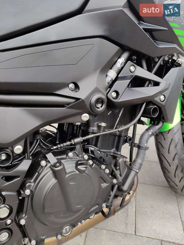 Мотоцикл Без обтекателей (Naked bike) Kawasaki Z 400 2021 в Берёзовке