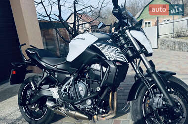 Мотоцикл Классик Kawasaki Z 650 2019 в 