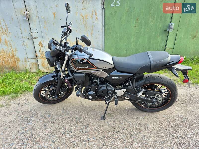 Мотоцикл Классик Kawasaki Z 650 2022 в 
