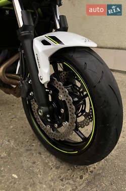 Мотоцикл Без обтікачів (Naked bike) Kawasaki Z 650 2020 в 