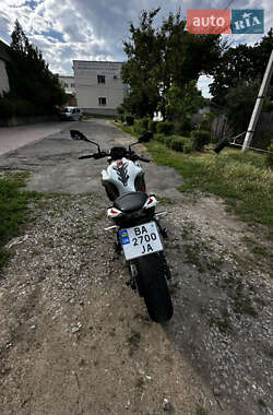 Мотоцикл Без обтекателей (Naked bike) Kawasaki Z 650 2022 в 