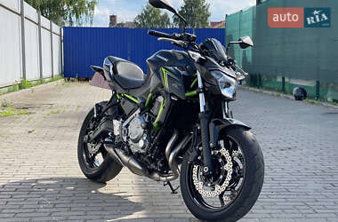 Мотоцикл Без обтекателей (Naked bike) Kawasaki Z 650 2018 в 