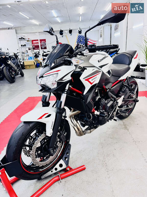 Спортбайк Kawasaki Z 650 2022 в Одессе