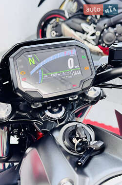 Спортбайк Kawasaki Z 650 2022 в 