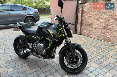 Спортбайк Kawasaki Z 650 2018 в 