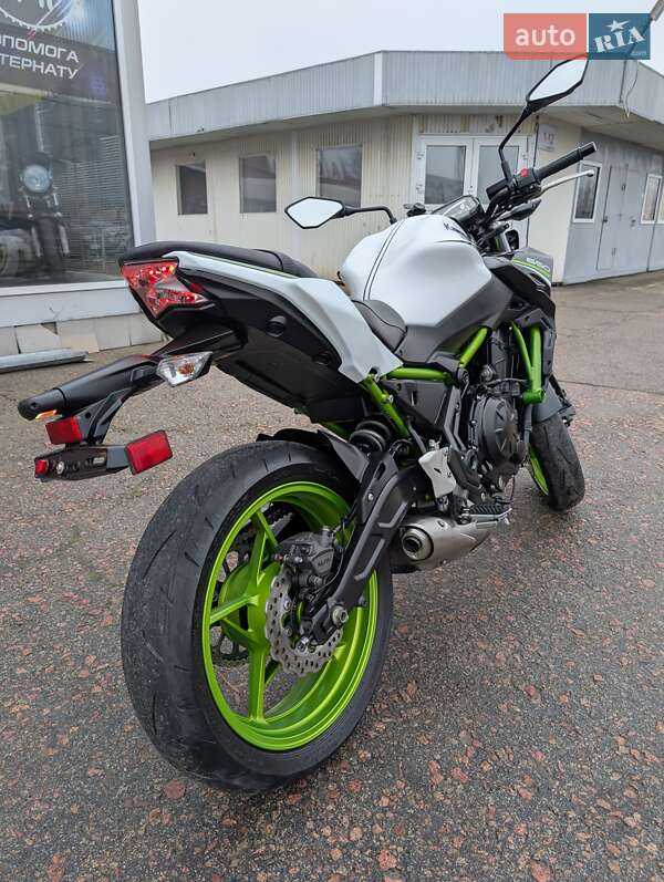 Мотоцикл Без обтекателей (Naked bike) Kawasaki Z 650 2021 в Киеве