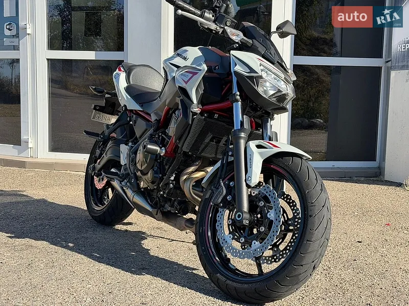 Kawasaki Z 650 2022