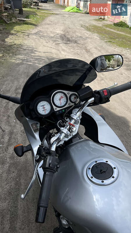 Мотоцикл Спорт-туризм Kawasaki Z 750 2001 в Луцке