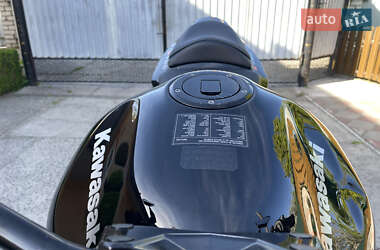 Мотоцикл Без обтекателей (Naked bike) Kawasaki Z 750 2005 в 