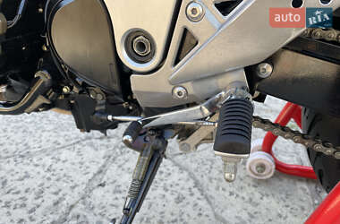 Мотоцикл Без обтекателей (Naked bike) Kawasaki Z 750 2005 в 