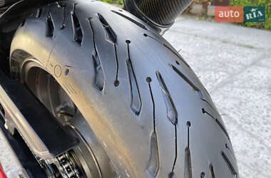 Мотоцикл Без обтекателей (Naked bike) Kawasaki Z 750 2005 в 