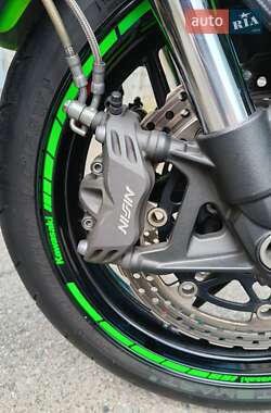 Мотоцикл Без обтекателей (Naked bike) Kawasaki Z 750R 2011 в 