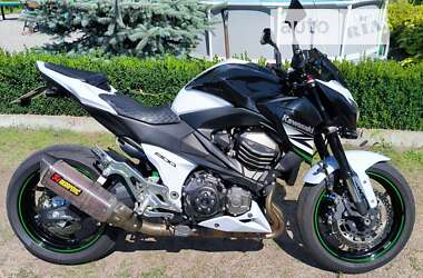 Мотоцикл Без обтекателей (Naked bike) Kawasaki Z 800 2013 в Киеве