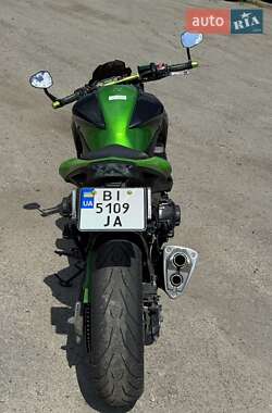Мотоцикл Без обтекателей (Naked bike) Kawasaki Z 800 2013 в 