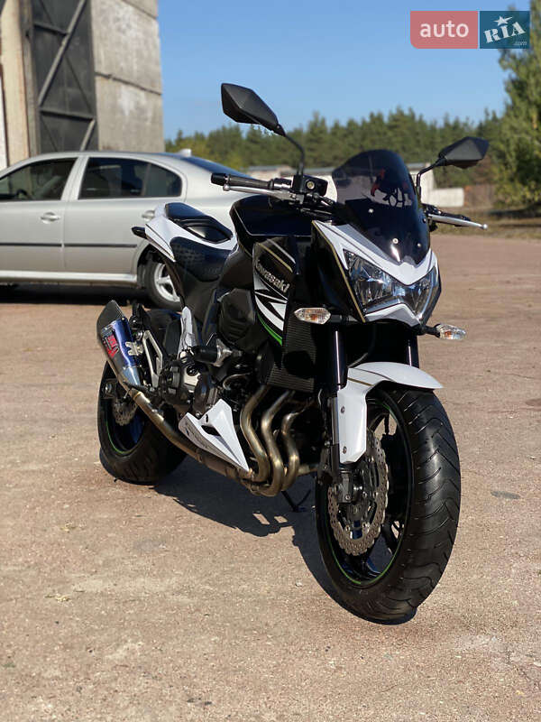 Мотоцикл Без обтекателей (Naked bike) Kawasaki Z 800 2013 в Сновске