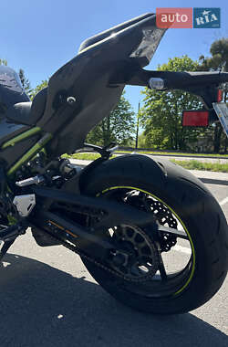 Мотоцикл Без обтекателей (Naked bike) Kawasaki Z900 2022 в 