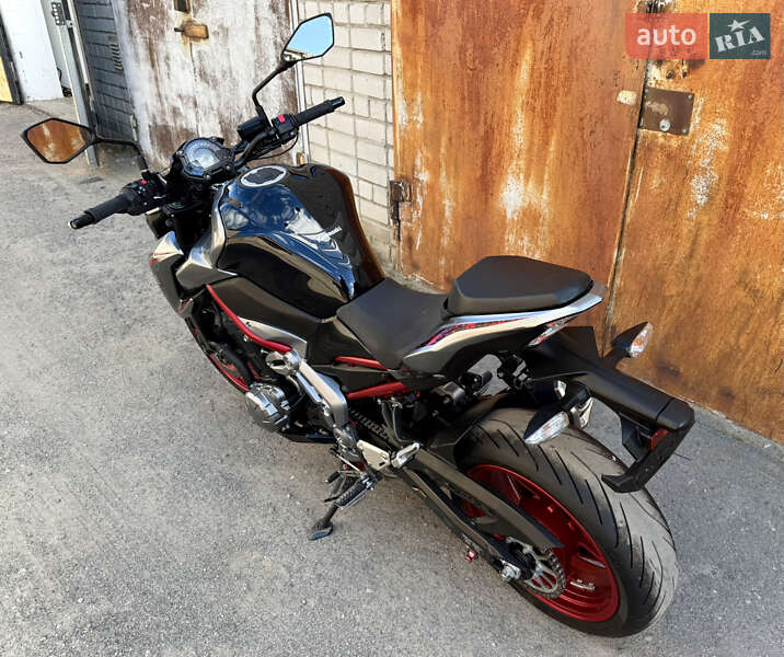 Мотоцикл Без обтекателей (Naked bike) Kawasaki Z900 2018 в Днепре фото 4 Мотоцикл Без обтекателей (Naked bike) Kawasaki Z900 2018 в Днепре