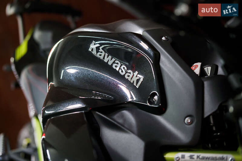 Мотоцикл Без обтікачів (Naked bike) Kawasaki Z900 2020 в Дніпрі