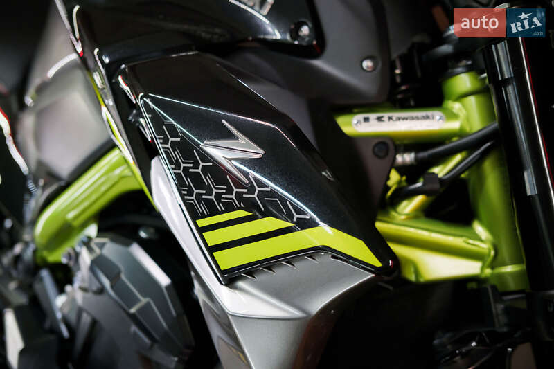 Мотоцикл Без обтікачів (Naked bike) Kawasaki Z900 2020 в Дніпрі