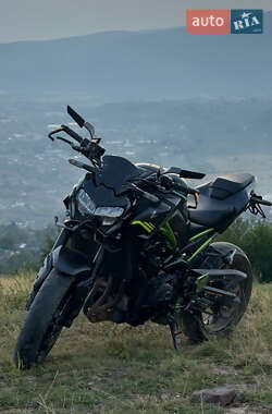 Спортбайк Kawasaki Z900 2023 в Сваляві