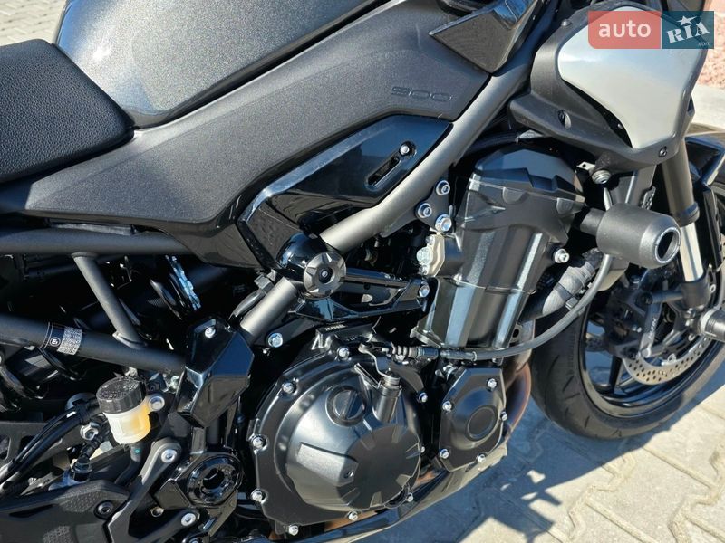 Мотоцикл Без обтекателей (Naked bike) Kawasaki Z900 2025 в Тараще