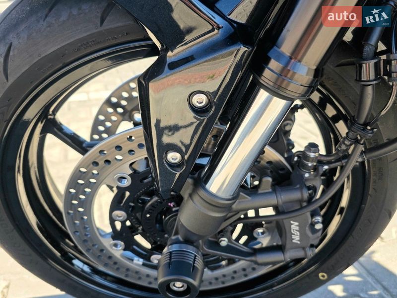 Мотоцикл Без обтекателей (Naked bike) Kawasaki Z900 2025 в Тараще