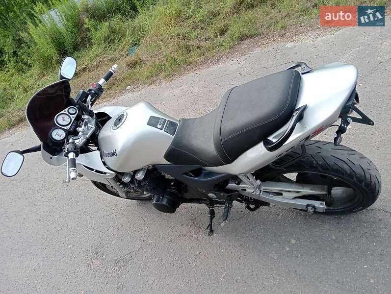 Мотоцикл Классік Kawasaki ZR 7S 2004 в Нововолинську