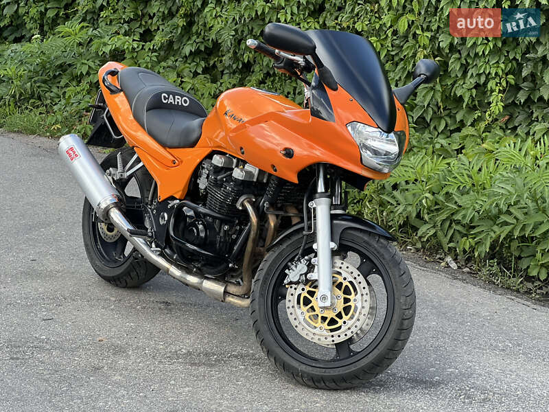 Kawasaki ZR 7S 2004