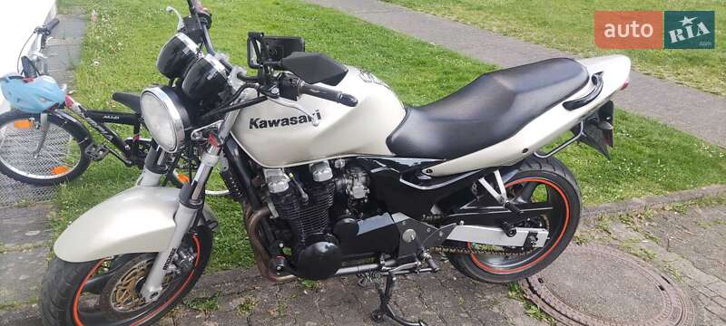 Мотоцикл Классік Kawasaki ZR 7S 2002 в Одесі