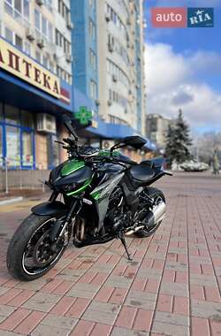 Мотоцикл Спорт-туризм Kawasaki ZR 2019 в 