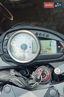 Мотоцикл Классик Kawasaki ZR 2008 в 